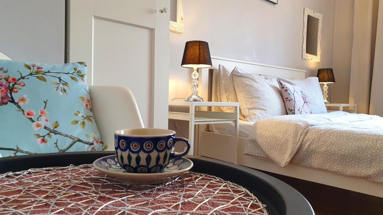 Apartament Przy Starowce - Bella โบเลสวาเวียส ภายนอก รูปภาพ