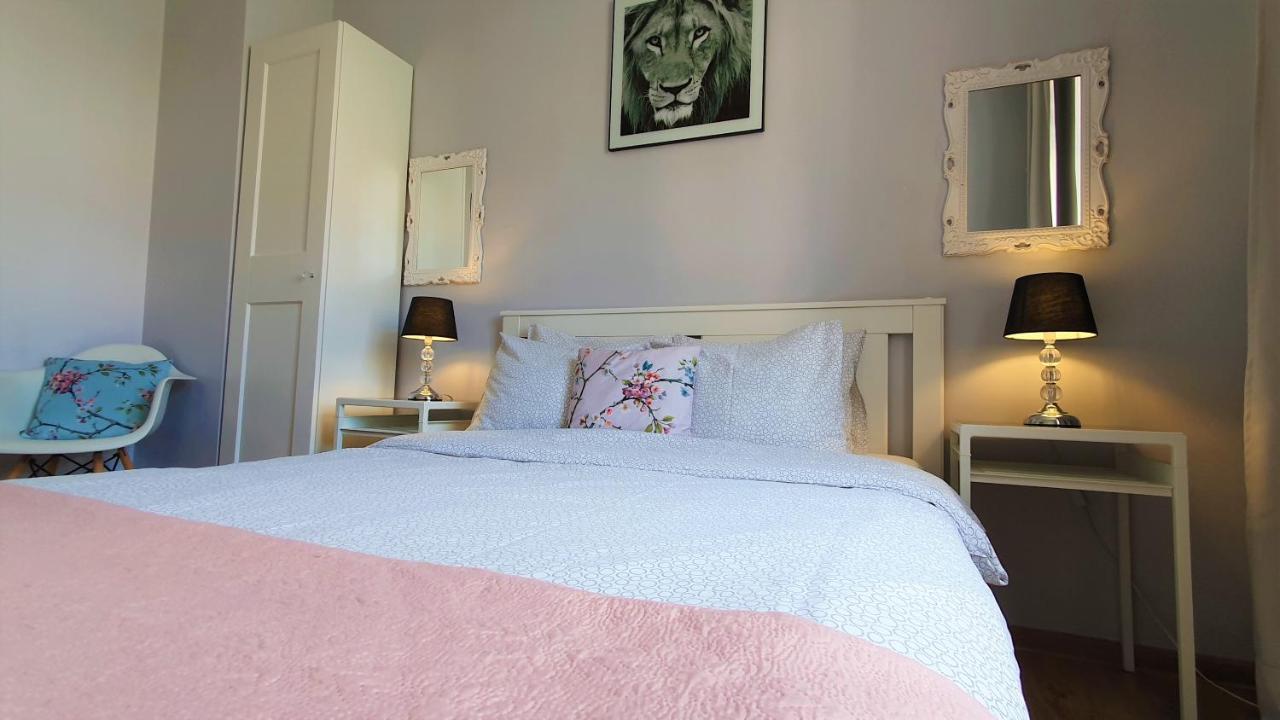 Apartament Przy Starowce - Bella โบเลสวาเวียส ภายนอก รูปภาพ