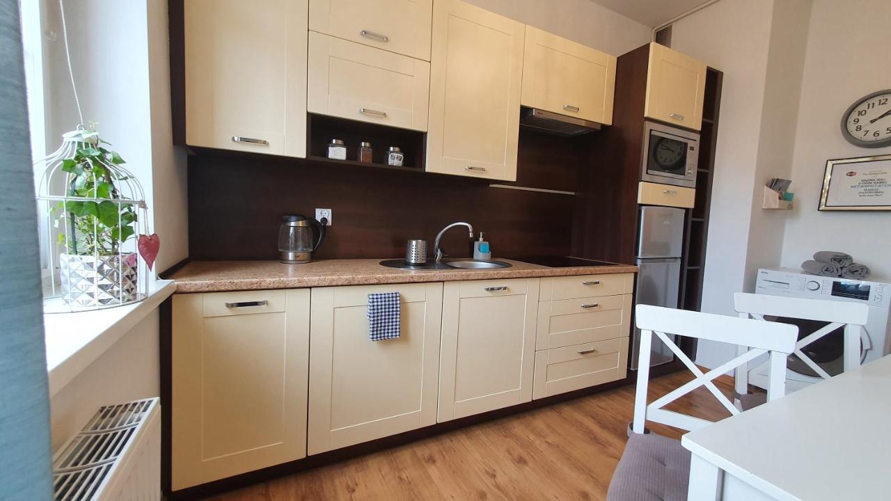 Apartament Przy Starowce - Bella โบเลสวาเวียส ภายนอก รูปภาพ